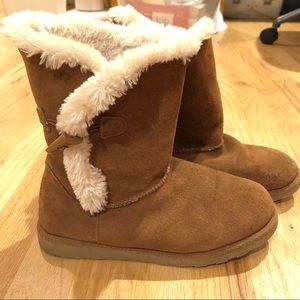 Magellan fur lined booties. Size 7.
